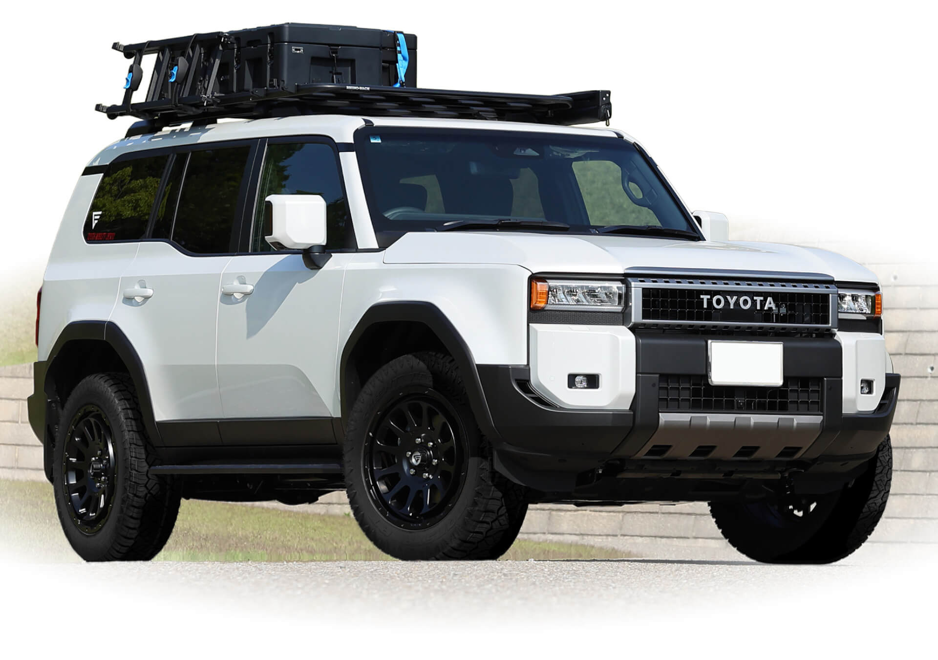 AT SILENT TERRAINを装着した車